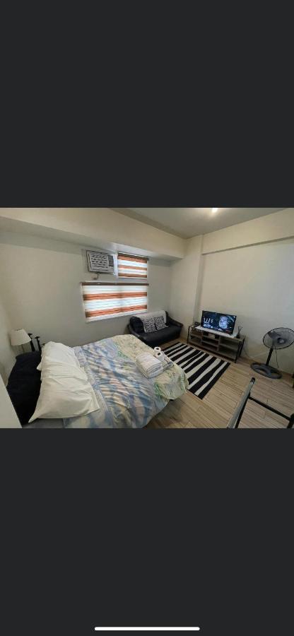 Khentdrick'S Place At Holland Park Southwoods Binan Exterior foto
